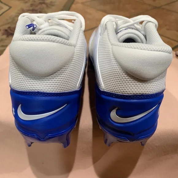 Nike Alpha Menace Pro 4 Premium Football Cleats